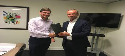 FMIS Partnership Young Group en Axxerion voor onderwijsmarkt - Young Group