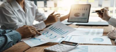 De sleutel tot grip op facilitaire kosten en besparingen - Young Group